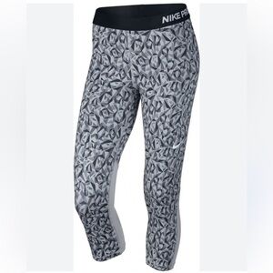 NIKE PRO COOL CAPRI FACET 3/4 LEGGINGS WOLF GRAY SIZE XL NWT